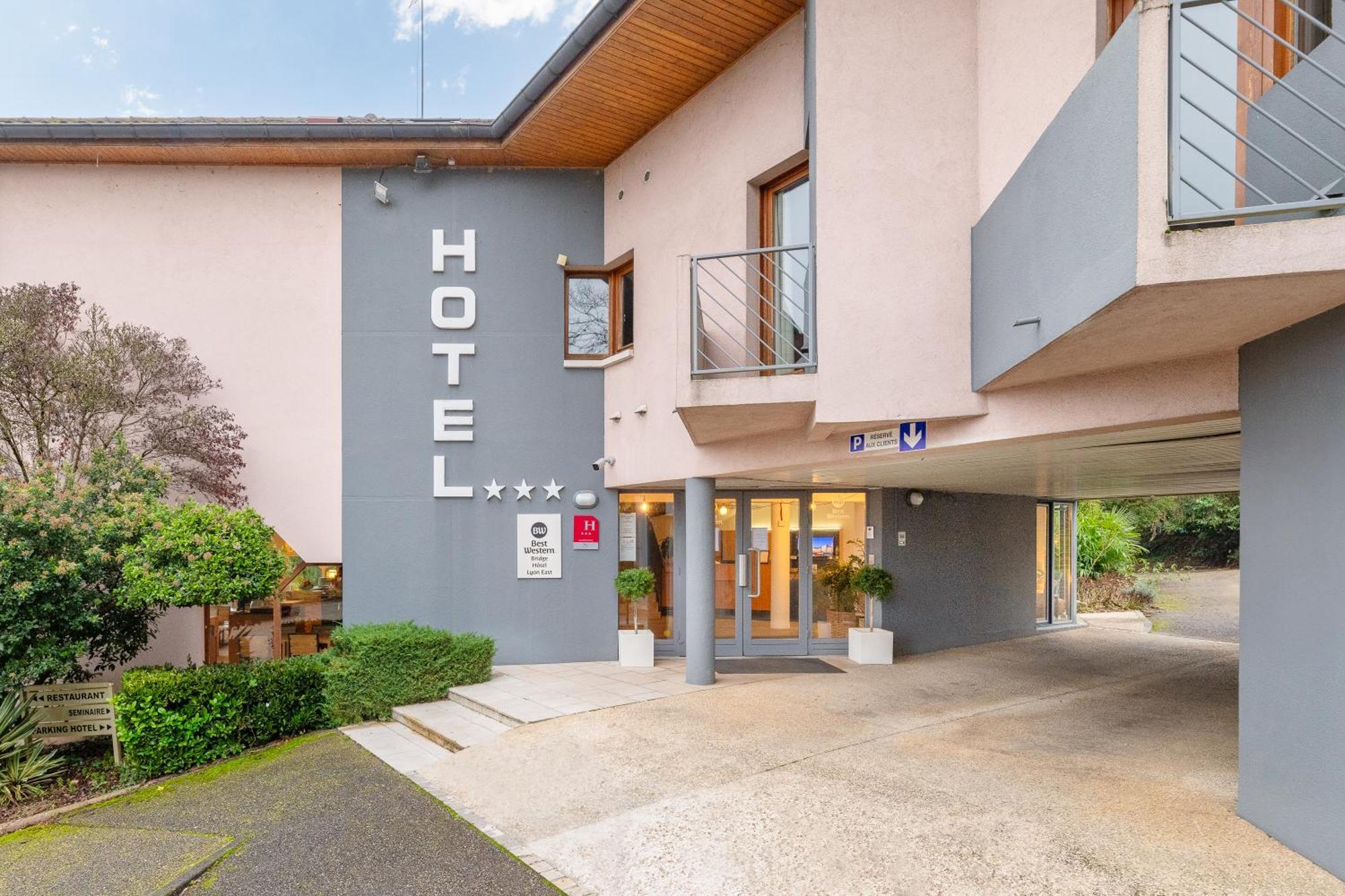 Best Western Bridge Hotel Lyon East Jons Bagian luar foto