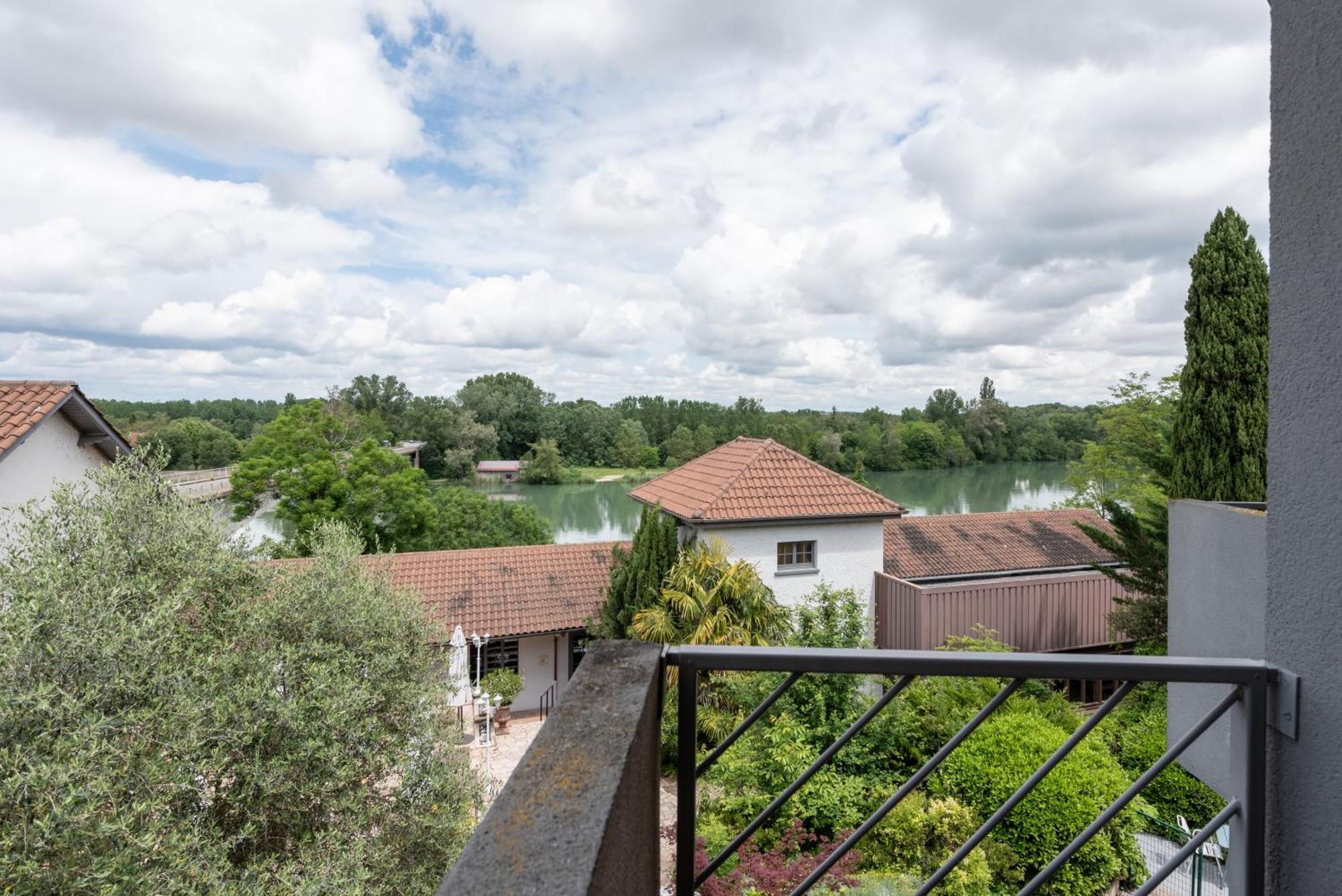 Best Western Bridge Hotel Lyon East Jons Bagian luar foto